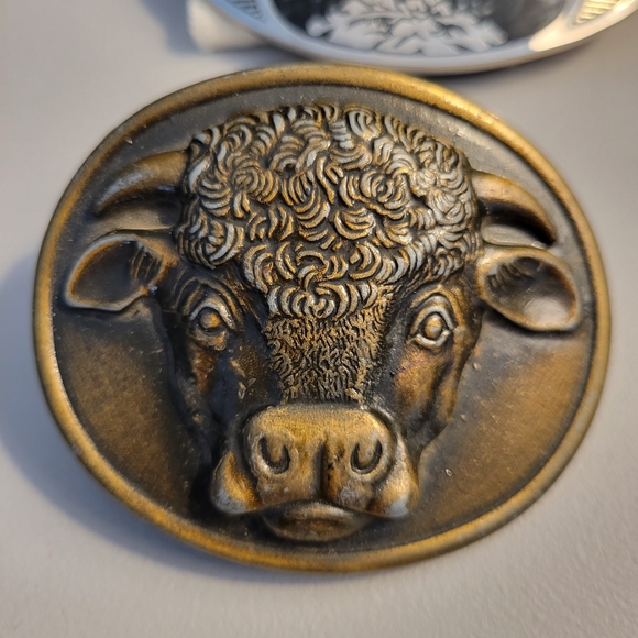 Malcolm Hereford Other - Antique Bronze Cow Head Oval Belt Buckle - Men’s Accessory
